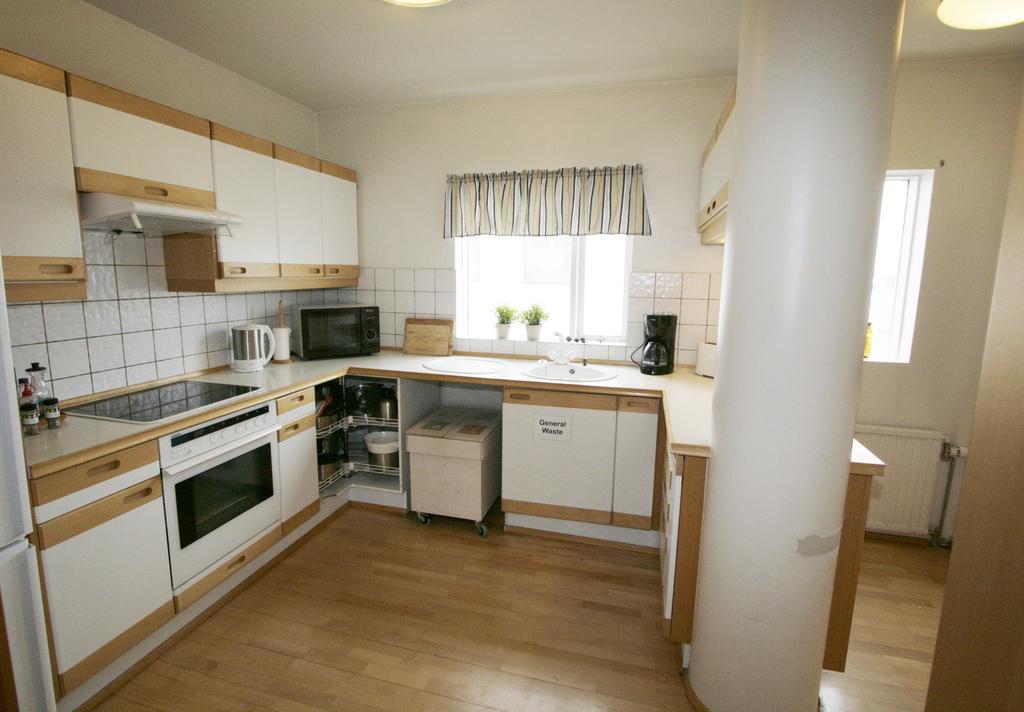 Akranes Hi Hostel - Staywest ภายนอก รูปภาพ